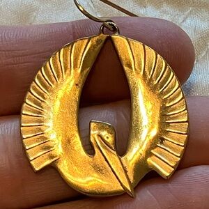 Pelican Rising Large Earrings - bronze